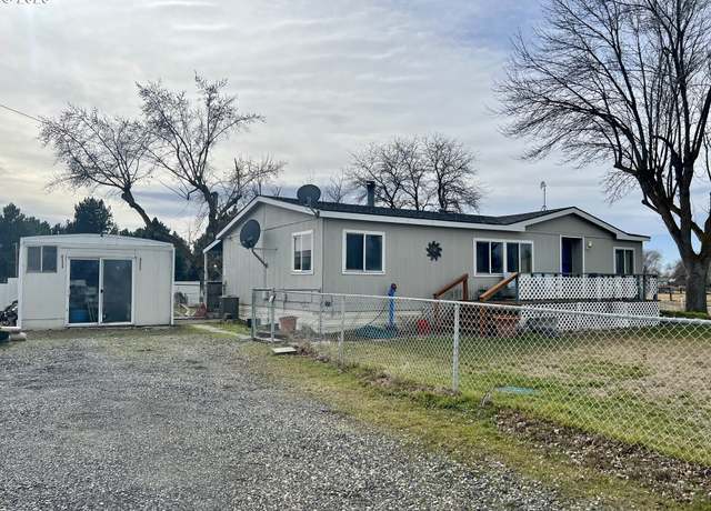 Property at 32726 E Punkin Center Rd, Hermiston, OR 97838, 3 beds, 2 baths