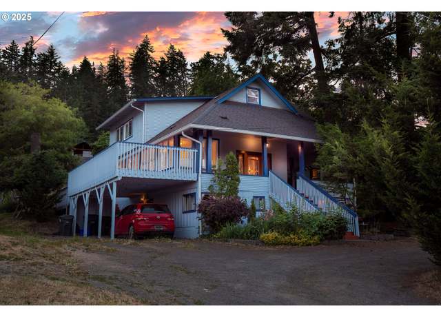 Property at 1542 Riverview St, Eugene, OR 97403, 6 beds, 4 baths