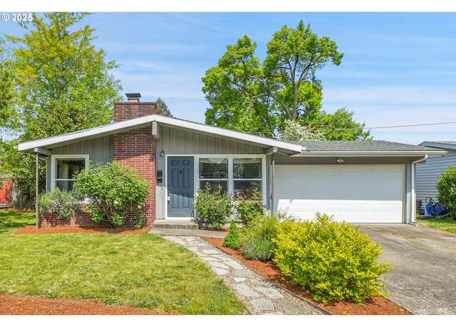 Property at 11525 SW 14th St, Beaverton, OR 97005, 2 beds, 2 baths
