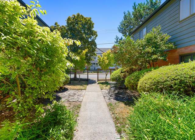 Property at 3911 NE Killingsworth St #7, Portland, OR 97211, 2 beds, 2 baths