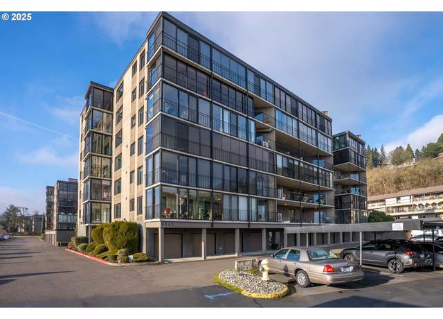 Property at 5545 E Evergreen Blvd #6404, Vancouver, WA 98661, 2 beds, 2 baths