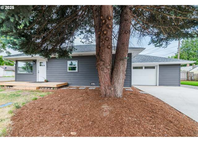 Property at 2602 Watson Ave, Vancouver, WA 98661, 3 beds, 1 bath