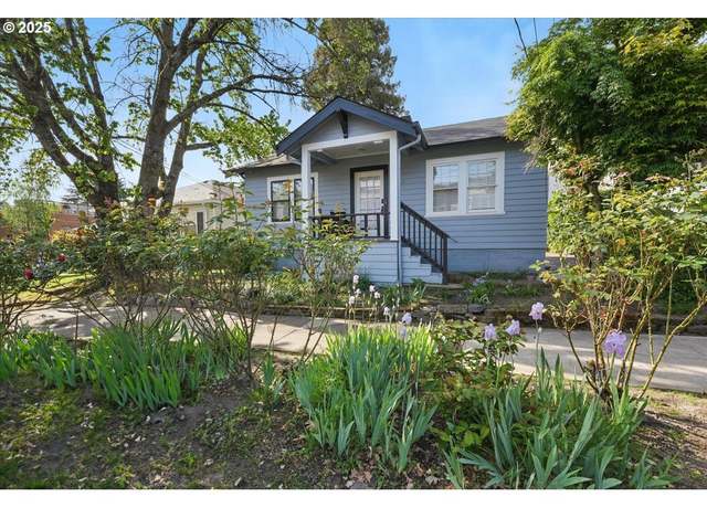 Property at 414 S Pendleton St, Portland, OR 97239, 3 beds, 2 baths