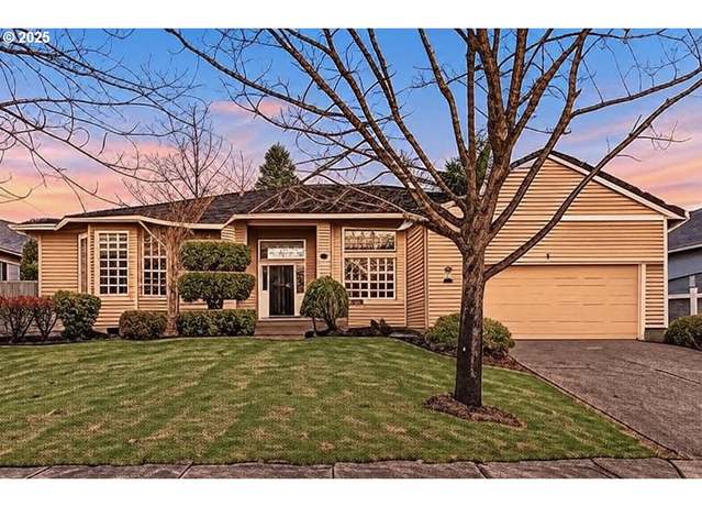 Property at 7007 SW Hollybrook Ct, Wilsonville, OR 97070, 3 beds, 2 baths