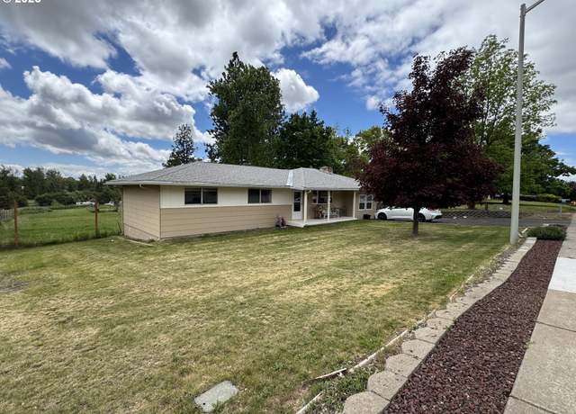 Property at 604 NE High St, Goldendale, WA 98620, 3 beds, 1.5 baths