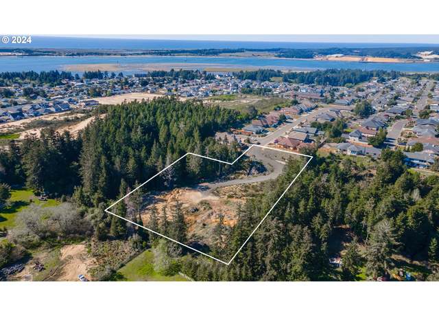 Property at 2215 Garfield St, North Bend, OR 97459