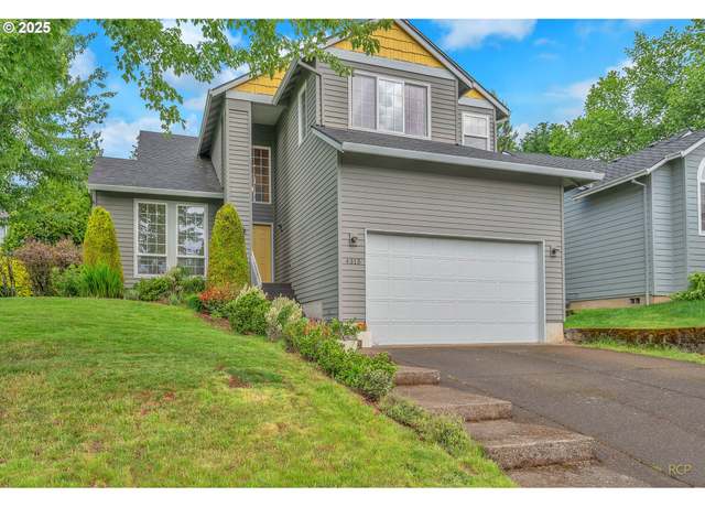 Property at 4315 SE Weedman St, Milwaukie, OR 97222, 4 beds, 2.5 baths