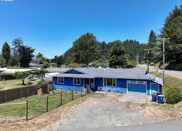 Property at 28218 Mateer Rd, Gold Beach, OR 97444, 3 beds, 2 baths