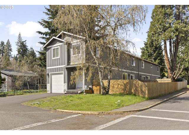 Property at 940 NE Estes Ave, White Salmon, WA 98672, 6 beds, 6 baths