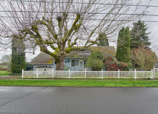 Property at 6342 NE Oelrich St, Hillsboro, OR 97124, 3 beds, 2 baths