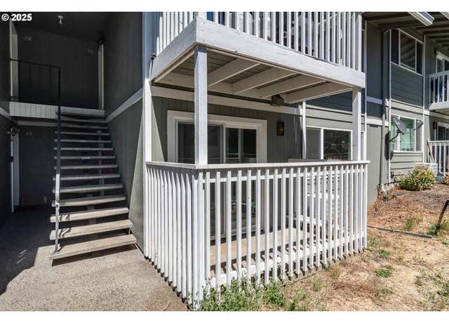 Property at 885 NE Sunset St #31, Roseburg, OR 97470, 2 beds, 1 bath