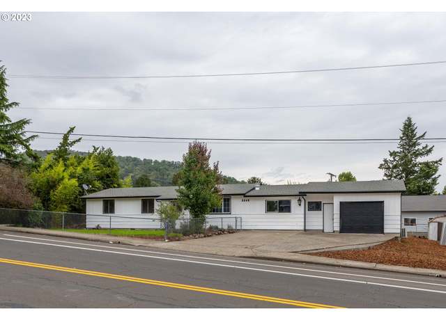 Property at 2249 NW Troost St, Roseburg, OR 97471, 3 beds, 2 baths