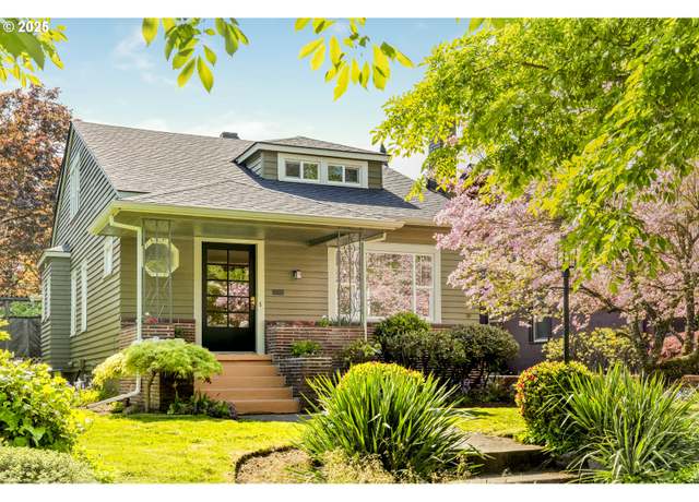 Property at 2213 SE Ladd Ave, Portland, OR 97214, 4 beds, 2 baths