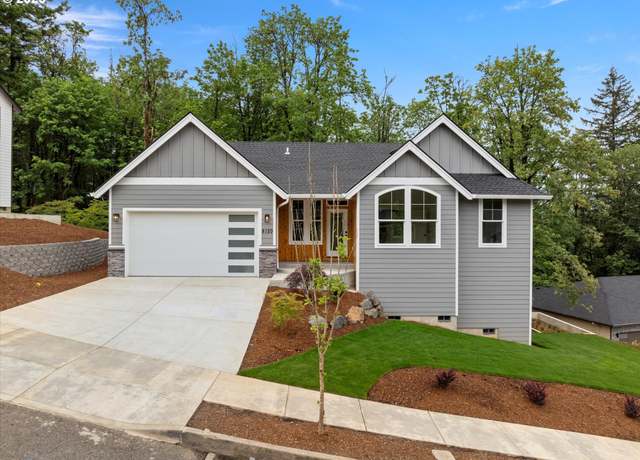 Property at 8120 SE 145th Ct, Portland, OR 97236, 4 beds, 2.5 baths