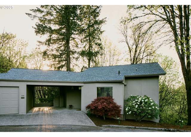 Property at 3103 SW Gale Ave, Portland, OR 97239, 3 beds, 3.5 baths