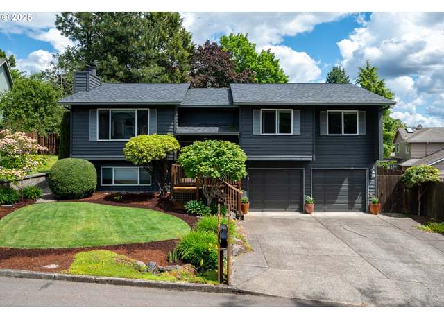 Property at 11782 SE 108th Ave, Happy Valley, OR 97086, 4 beds, 3 baths
