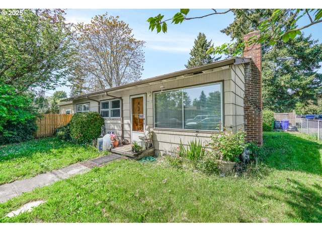 Property at 9837 SE Reedway St, Portland, OR 97266, 3 beds, 1 bath