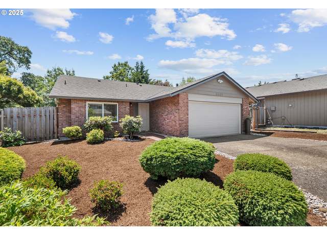 Property at 8605 SW Stratford Ct, Tigard, OR 97224, 3 beds, 2 baths
