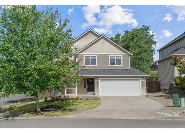 Property at 18109 Deloris Ave, Sandy, OR 97055, 4 beds, 2.5 baths