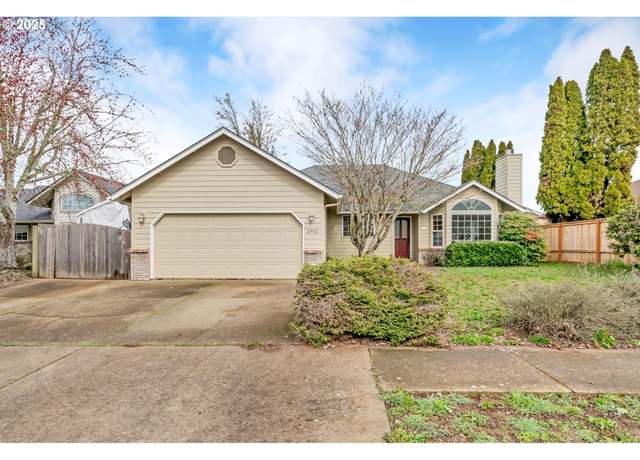 Property at 2921 Brett Loop, Eugene, OR 97404, 3 beds, 2 baths