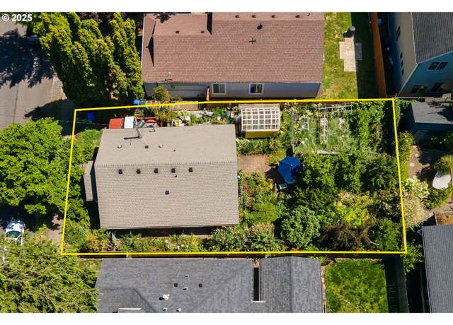 Property at 1210 NE Lenore St, Portland, OR 97211