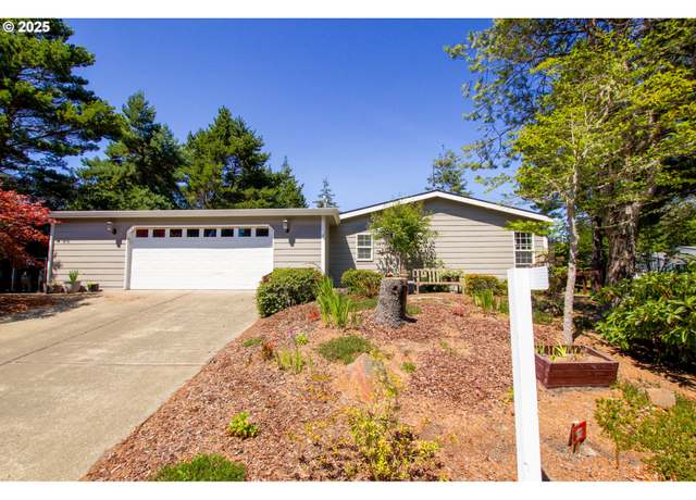 Property at 411 Sherwood Loop, Florence, OR 97439, 3 beds, 2 baths