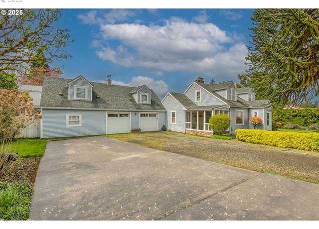 Property at 3812 V St, Vancouver, WA 98663, 3 beds, 2.5 baths