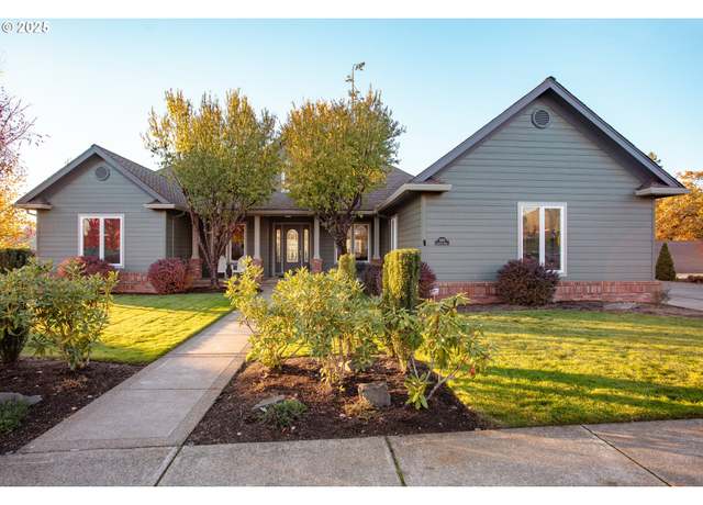 Property at 2889 Blacktail Dr, Eugene, OR 97405, 5 beds, 4.5 baths
