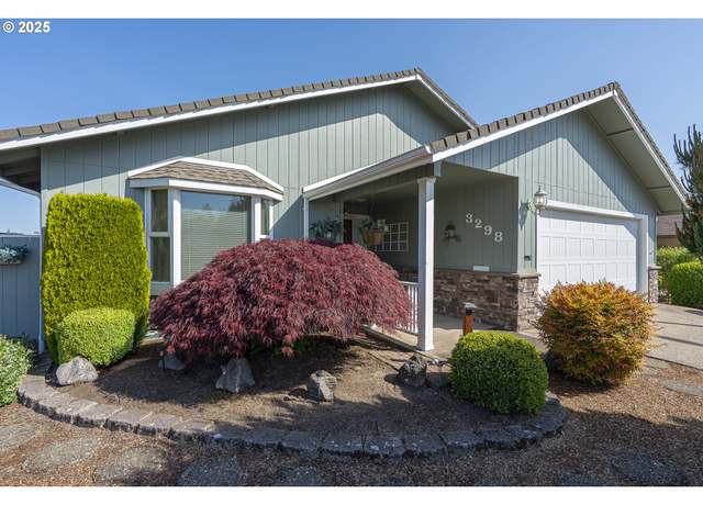 Property at 3298 Oakcrest Dr NW, Salem, OR 97304, 2 beds, 2 baths