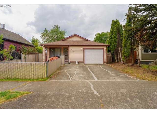 Property at 3905 SE 69th Ave, Portland, OR 97206, 3 beds, 2 baths