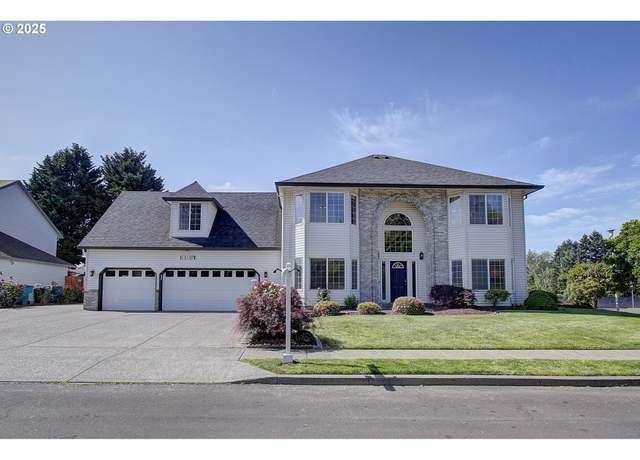Property at 13107 SE 26th St, Vancouver, WA 98683, 4 beds, 3 baths