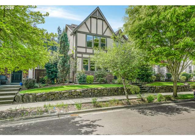 Property at 11870 SW Oslo St, Wilsonville, OR 97070, 4 beds, 2.5 baths