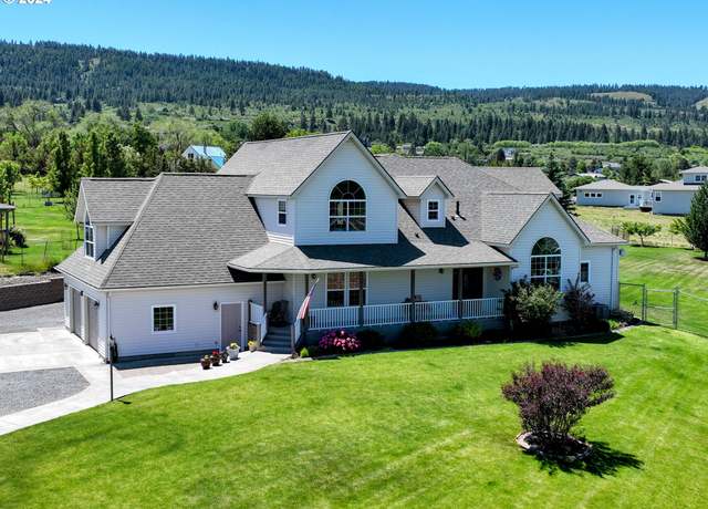 Property at 318 S 20th St, La Grande, OR 97850, 6 beds, 3.5 baths