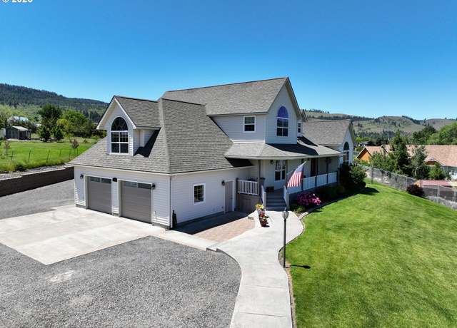 Property at 318 S 20th St, La Grande, OR 97850, 6 beds, 3.5 baths