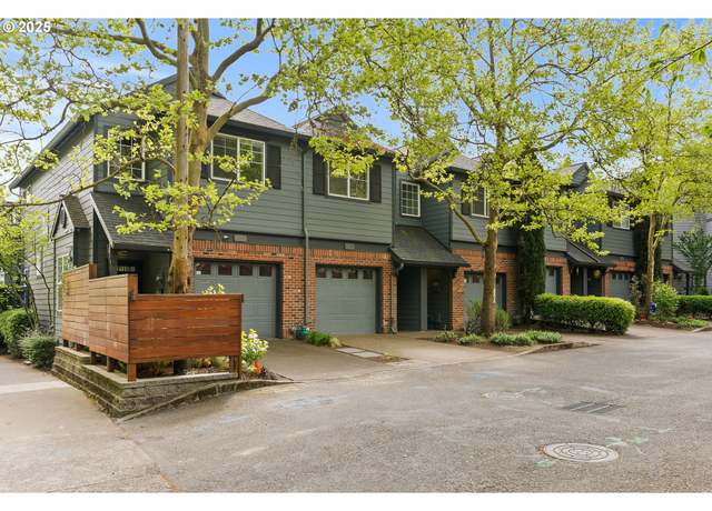 Property at 4710 SW 2nd Ave, Portland, OR 97239, 2 beds, 2.5 baths