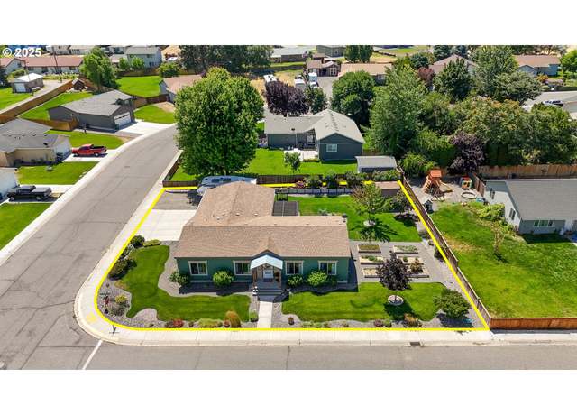 Property at 309 NE Davaly Ln, Boardman, OR 97818, 3 beds, 2 baths
