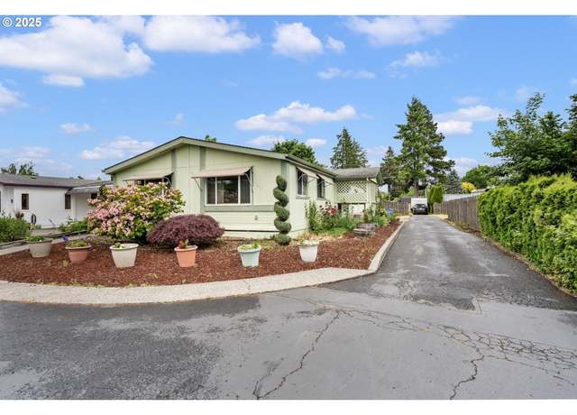Property at 14204 NE 10th Ave, Vancouver, WA 98685, 3 beds, 2 baths