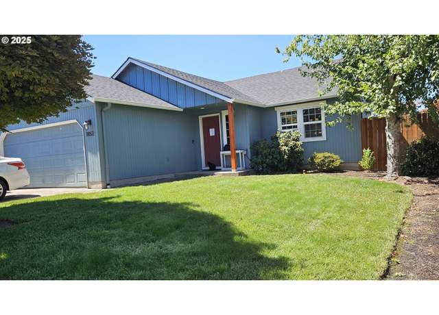 Property at 1852 S 60th St, Springfield, OR 97478, 3 beds, 2 baths