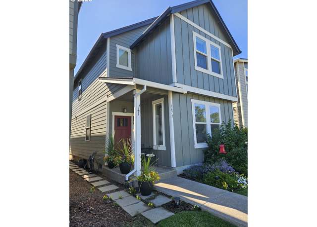 Property at 1672 NW Landon St, Mcminnville, OR 97128, 3 beds, 2.5 baths