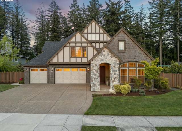 Property at 9740 SE Jeanne Rd, Happy Valley, OR 97086, 5 beds, 3 baths