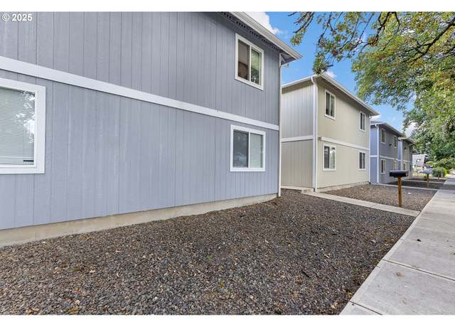 Property at 263 20th Ave, Longview, WA 98632, 12 beds, 8 baths
