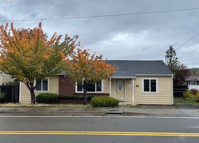 Property at 170 NE Exchange Ave, Roseburg, OR 97470, 2 beds, 1 bath