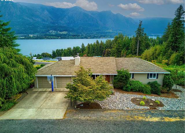 Property at 120 NE Tari Ln, Stevenson, WA 98648, 4 beds, 3 baths