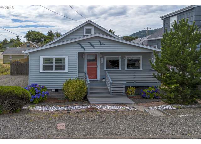 Property at 121 Avenue S, Seaside, OR 97138, 3 beds, 2 baths