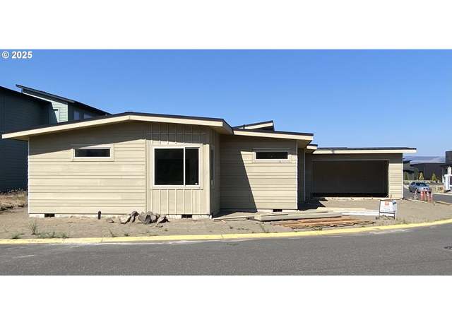 Property at 150 Southshore Ave, The Dalles, OR 97058, 3 beds, 2 baths