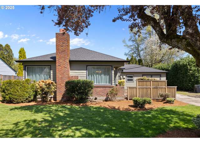 Property at 1013 NE Birchwood Dr, Hillsboro, OR 97124, 3 beds, 1 bath