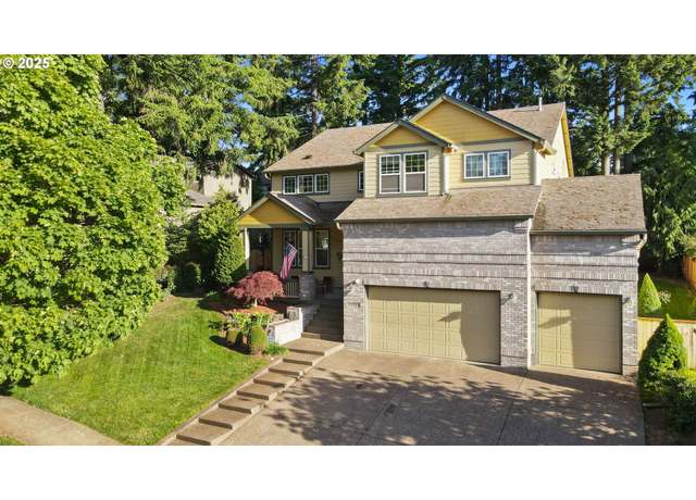 Property at 15111 Oyer Dr, Oregon City, OR 97045, 7 beds, 3 baths