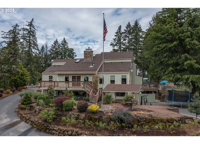 Property at 190 S Oak Grove Rd, Salem, OR 97304, 3 beds, 3.5 baths