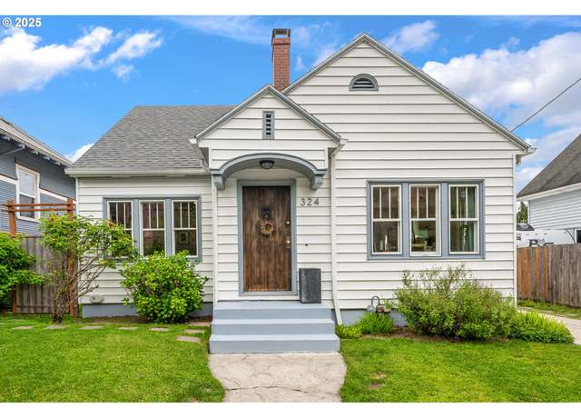 Property at 324 SE 31st Ave, Portland, OR 97214, 3 beds, 1 bath
