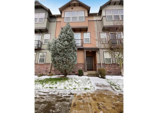 Property at 3133 SE Brookwood Ave, Hillsboro, OR 97123, 4 beds, 3.5 baths